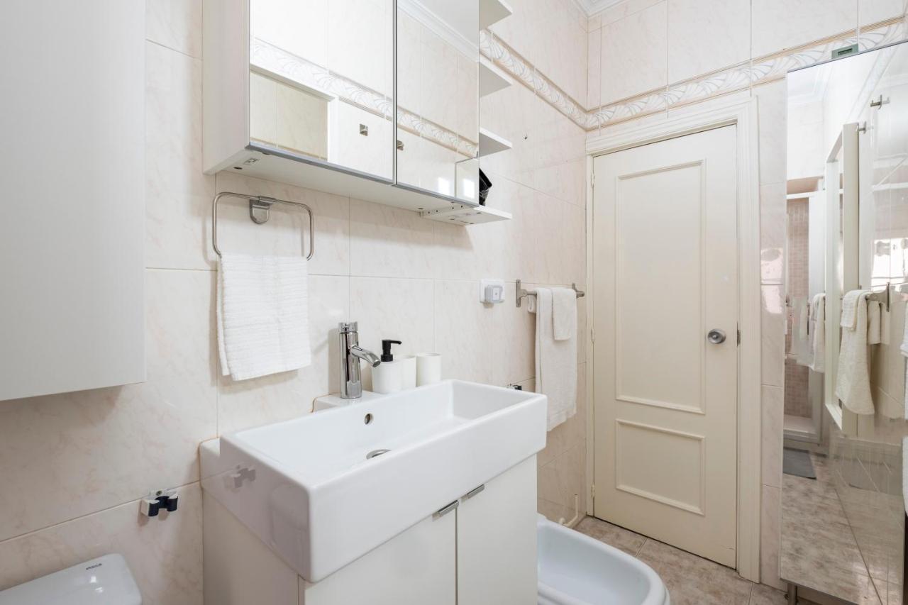 Madrid Center Room Private 7 Minutes Or 4 Metro Stops Экстерьер фото