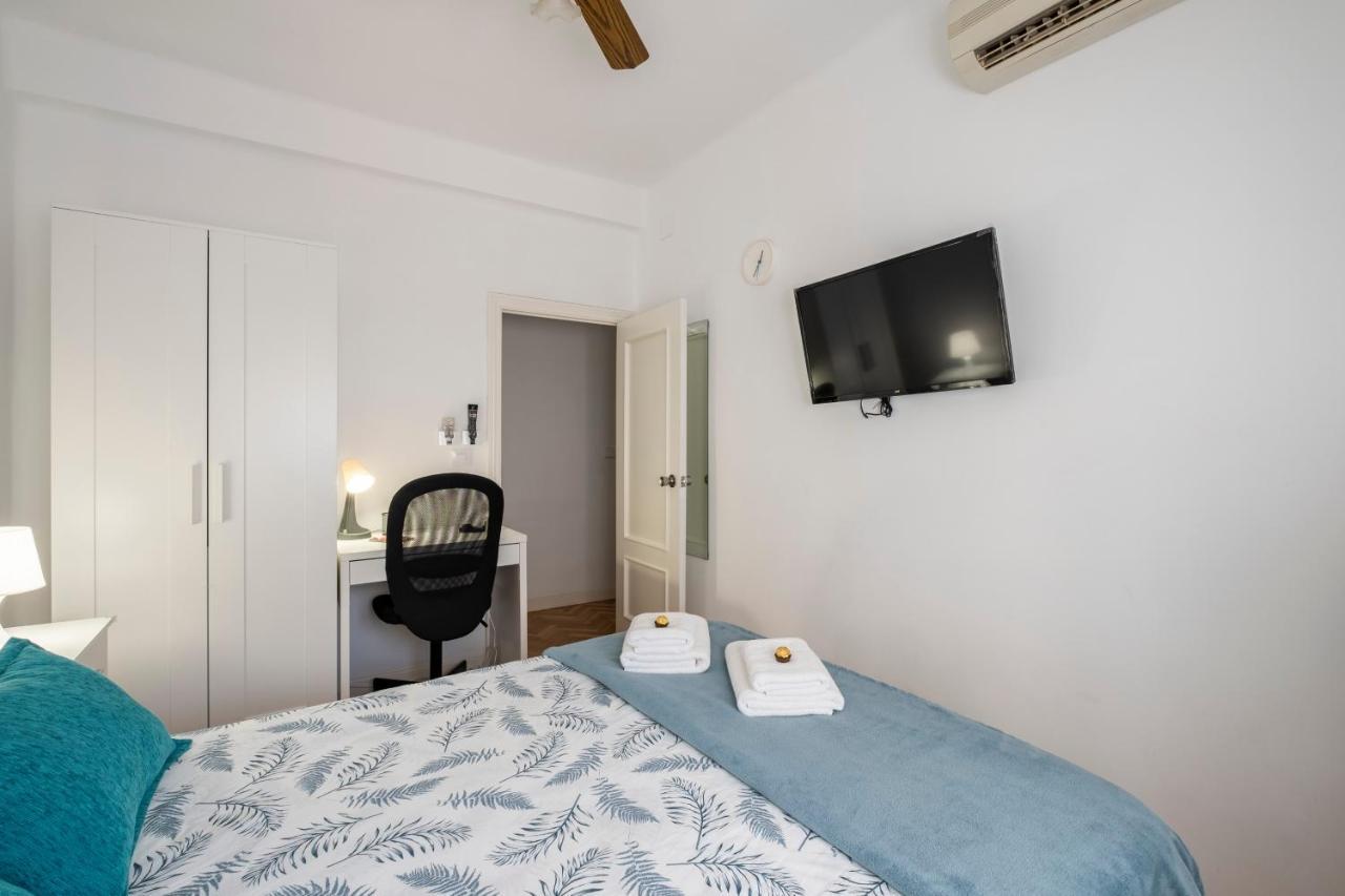 Madrid Center Room Private 7 Minutes Or 4 Metro Stops Экстерьер фото